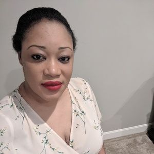 Meet your Posher, Isatou